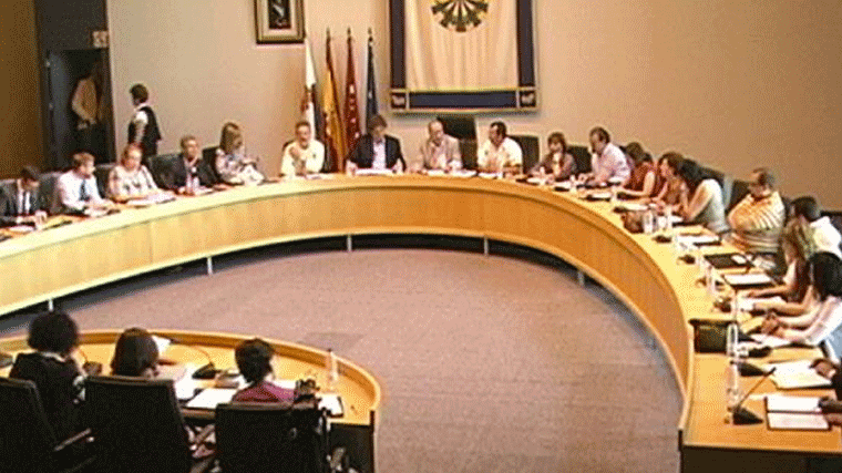 El pleno pide la 'retirada inmediata' de las reválidas de Secundaria y Bachillerato