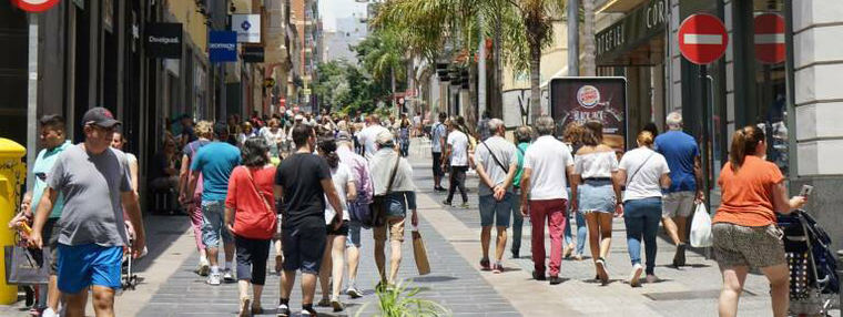España logra rércord de población, 48,3 M en el primer semestre, la mayoría nacidos en el extranjero
 
 