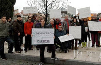 Fatoorehch y Abad se disputan la secretaria general de Podemos 