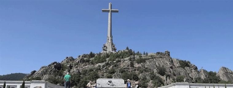 Podemos pide demoler la cruz del Valle de los Caídos