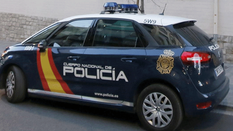 Caen dos bandas que estafaron 820.000 € a bancos y telefonía