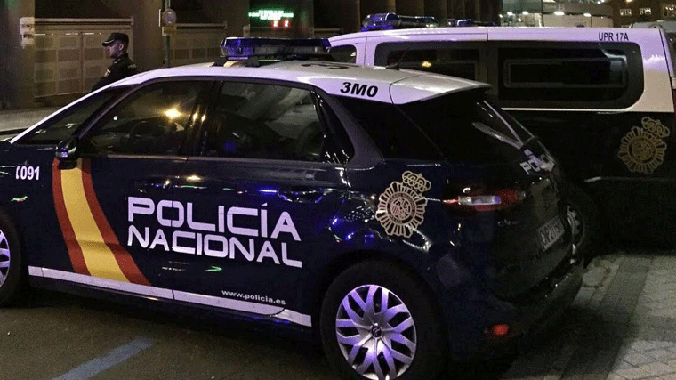 Condenado un policía a una multa de 2.250 € por acabar con la vida de un atracador por error