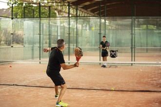 Torneo de pádel solidario en el polideportivo Cerro del Telégrafo