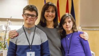 Tres alumnos con discapacidad se incorporan a la plantilla municipal para hacer prácticas