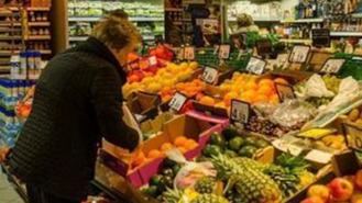 Los precios se moderan en la región, pero con los alimentos disparados un 15,8%