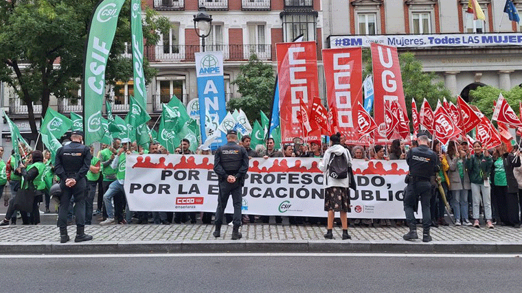 Educación cifra en un 17% el seguimiento de la huelga, los sindicatos en un 70%