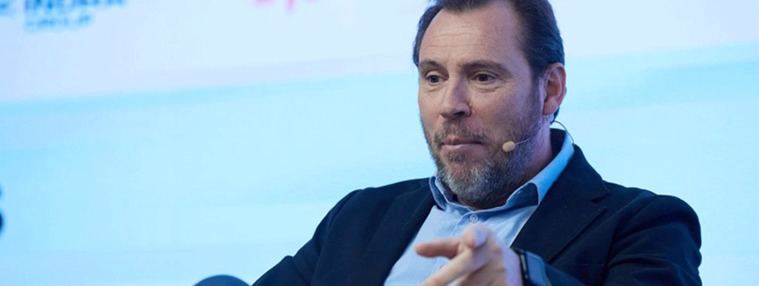 Puente, Ayuso y el `logo´ de la discordia: El ministro cifra en 200 M la posible multa a Madrid por las ayudas al transporte