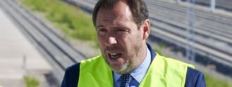 Cercanías, suma y sigue: Nuevos retrasos en la C-4 por una avería, pero Puente desvincula el caos 