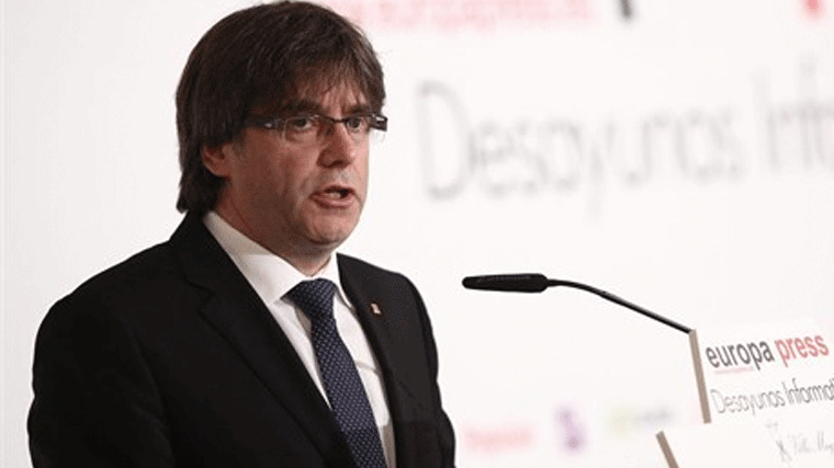 Puigdemont invita al Gobierno a negociar fecha, condiciones y pregunta del referéndum