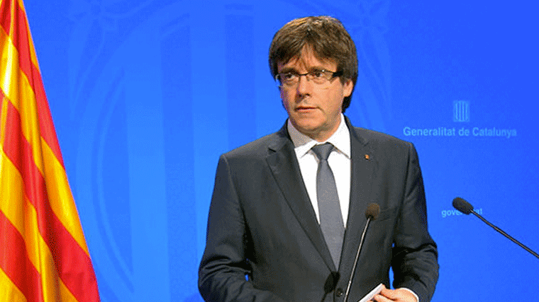 Puigdemont anuncia que el Govern denunciará a Policía y Guardia Civil por 'lesiones y daños'