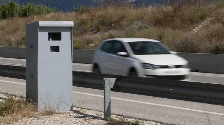 La DGT pone en marcha 4 nuevos radares fijos y de tramo en la región