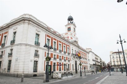 Sánchez cuela un gol a Ayuso y declara Lugar de Memoria Democrática la Real Casa de Correos: La Comunidad recurrirá ante la AN