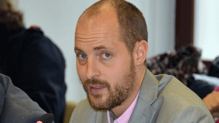 Los residuos del Este dividen al PSOE-M: Benito deja la Ejecutva