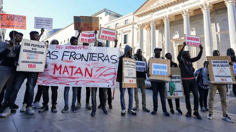 Sumar anuncia que el PSOE está dipuesto a aceptar la ILP de regulación de personas extranjeras