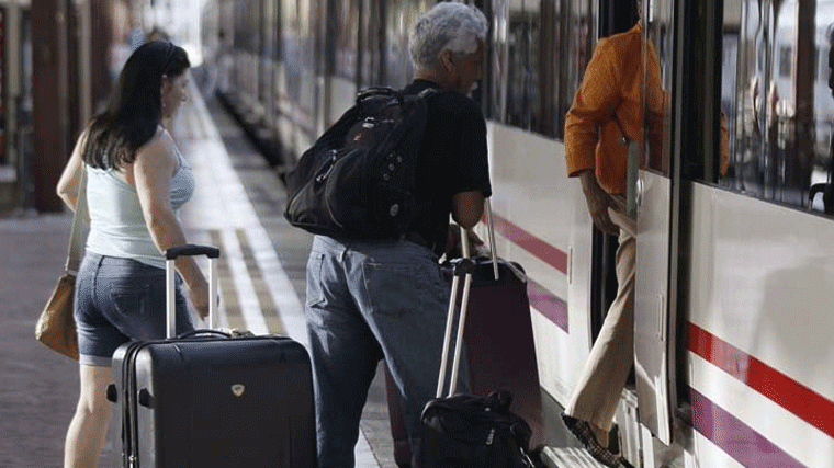 338.000 viajeros afectados y 287 trenes cancelados por la huelga