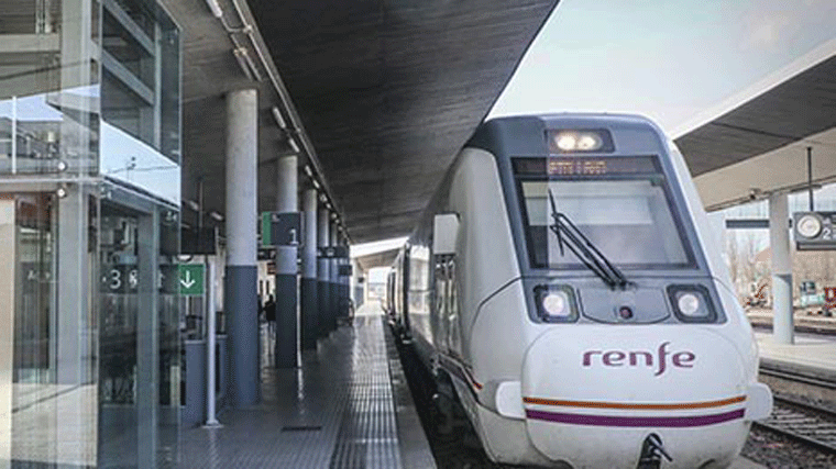 Acuerdos con Renfe y Movelia para incentivar la llegada de turistas en tren y autobús