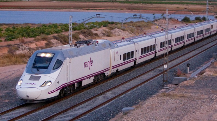 Renfe ofrece 1,2 M de plazas en más de 4.000 trenes para la operación salida