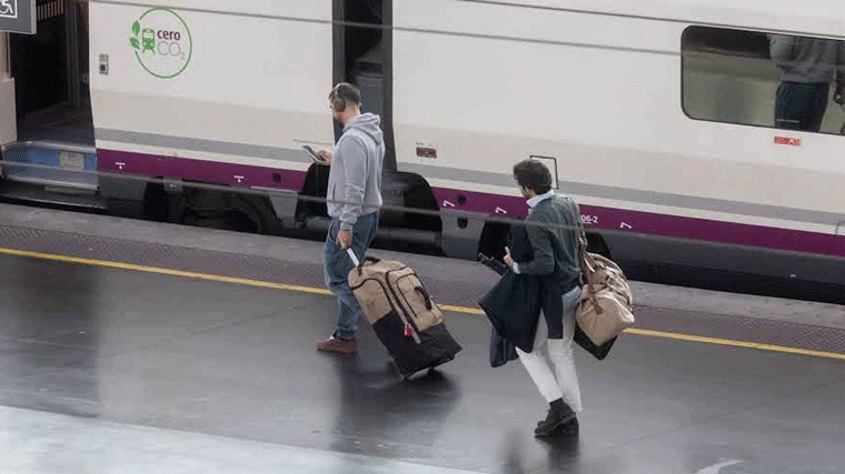 Renfe estrena nuevo AVE directo Madrid-Barcelona los viernes a las 13.00 horas