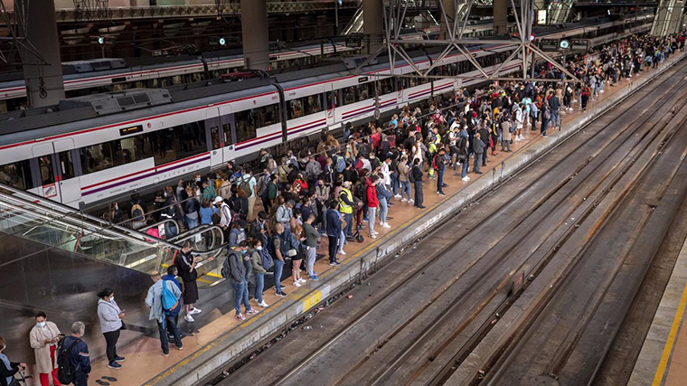 Renfe envía 1.276 burofax a sus trajadores para asegurar los servicios mínimos en la huelga