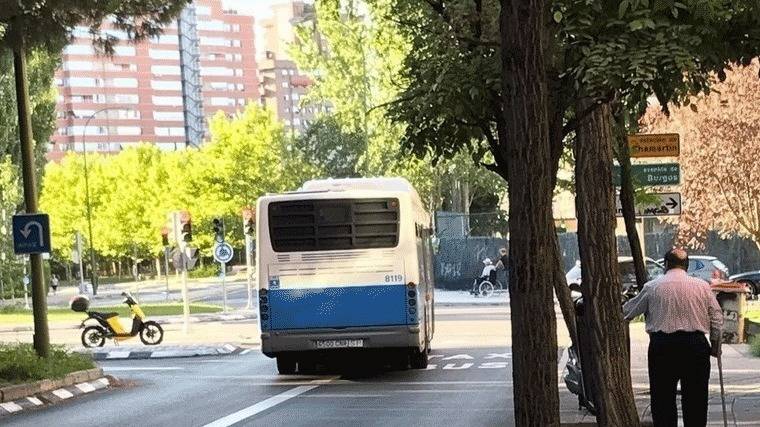 Piden la retirada del carril bus-taxi de la Avda.de San Luis entre Arturo Soria y Avda. de Burgos