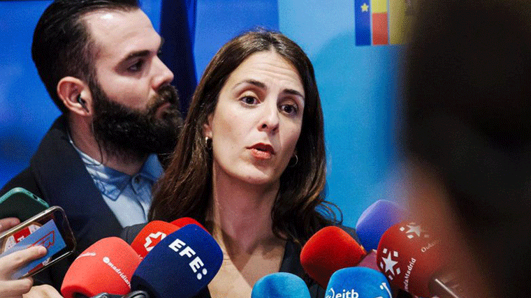 Maestre denunciará a un usuario que en redes 'la amenazó con matarla en la calle', quieren que 'nos callemos'