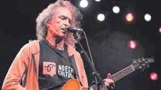 El músico Robe Iniesta tendrá una placa conmemorativa en la capital