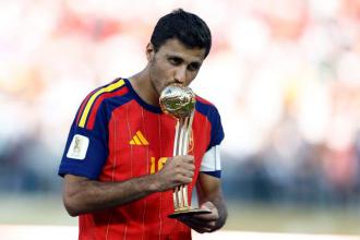 El madrileño Rodri Hernández, nombrado mejor jugador del Mundial 2026 tras liderar a a una selección inolvidable