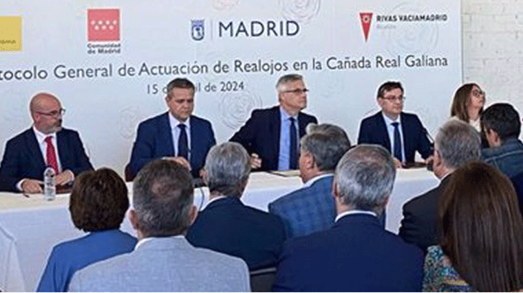 Comunidad, Gobierno, Madrid capital y Rivas firman un convenio para realojar a 1.600 familias de la Cañada