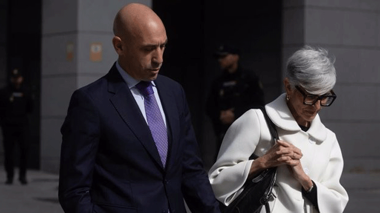 Rubiales acusa a Hermoso de cambiar 'su versión' sobre el beso 'pasados unos días': 'Espero se haga justicia'