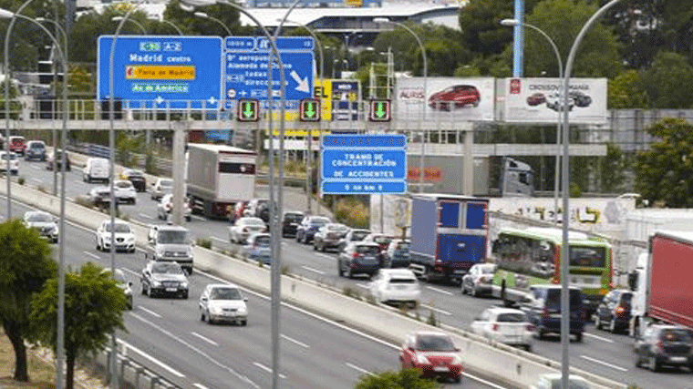 Un tramo de la A-2 sentido Zaragoza cerrada al tráfico la noche del 9 al 10