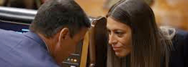 Pedro Sánchez y la portavoz de Junts Miriam Nogueras