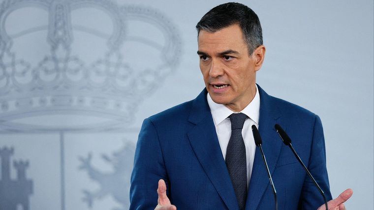 Sánchez anuncia 500 M para la atención de los pacientes de ELA un año después de la aprobación de la ley