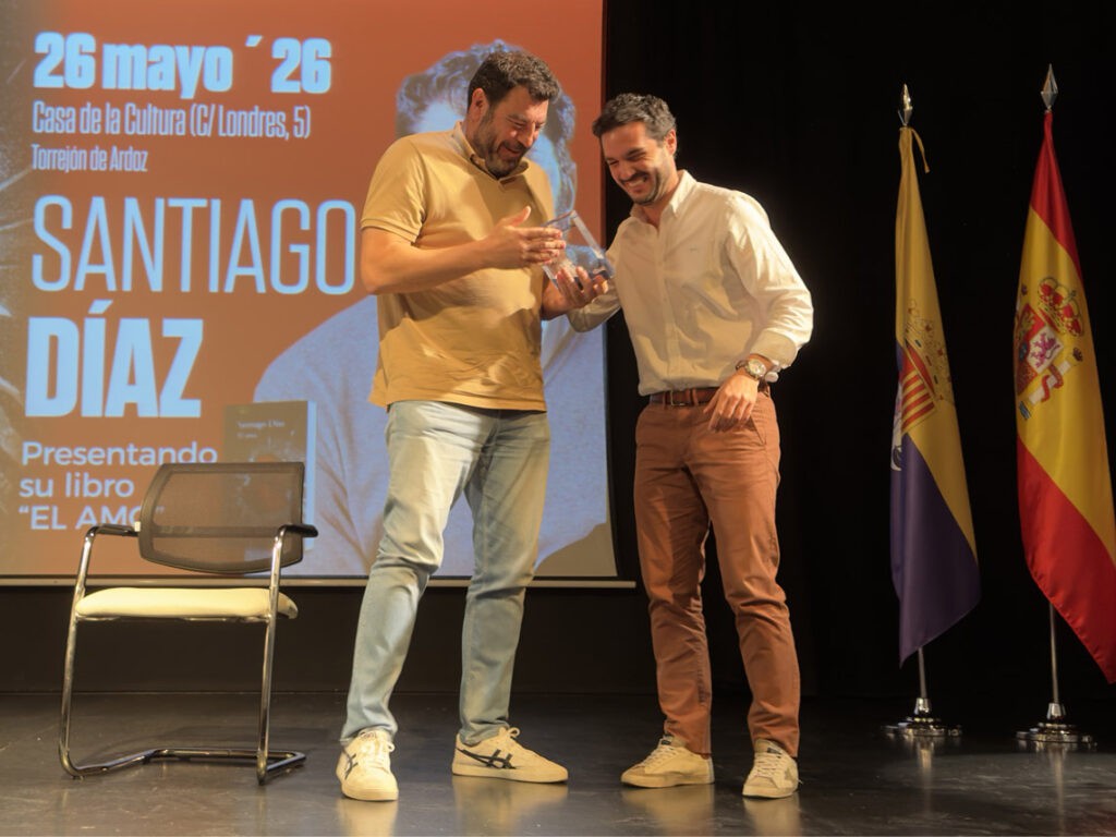 Santiago Díaz cierra el Mes de las Letras con un encuentro literario en la Casa de la Cultura