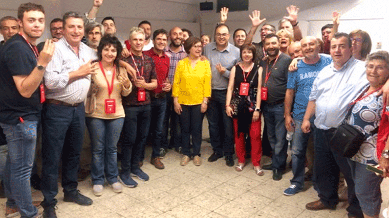 El PSOE obtiene 10 concejales, seguido de ULEG y PP con cuatro