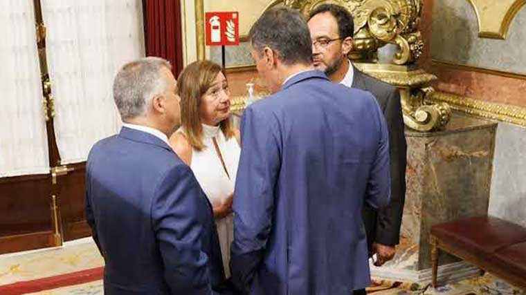 Imagen de archivo de Cerdán y Hernando con Sánchez y Armengol en el Congreso