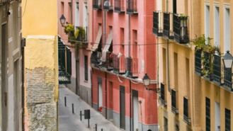 Técnicos certifican 5 pisos como habitables de los 2.709 de la Sareb en la región
