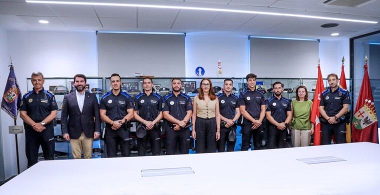 Seis nuevos policías locales se unen para mejorar la seguridad en Alcobendas