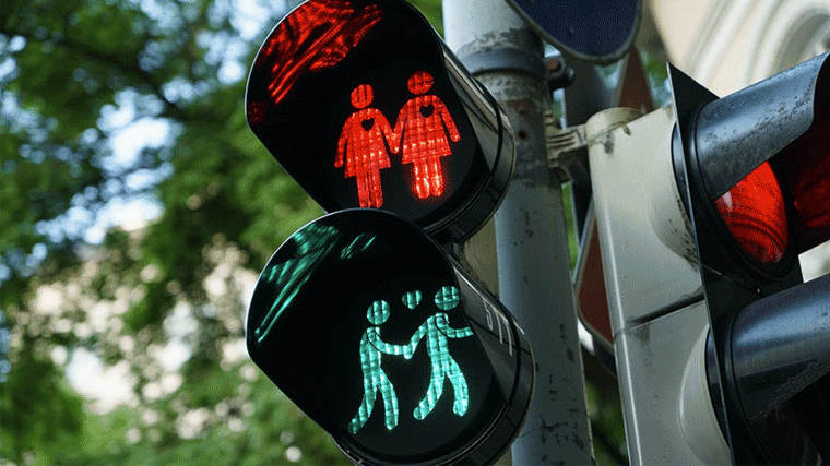 Los semáforos inclusivos han generado más de 200 'ataques' en las redes al colectivo LGTB