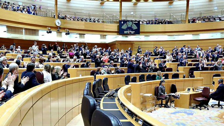 El PP logra la mayoría absoluta en el Senado, el PSOE se quedacon 81 escaños