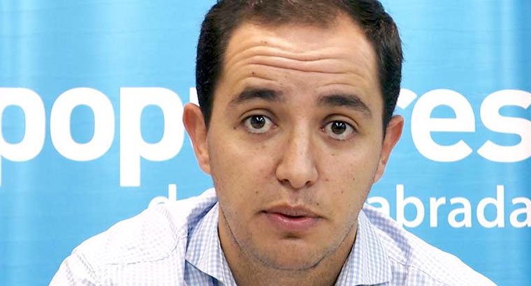 El PP pide la dimisión de Robles tras ser citado como imputado