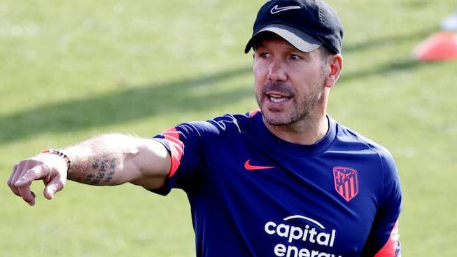 Simeone y los fichaje: 'En alerta al plan A y al B por las posibilidades inesperadas'