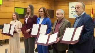 Sanidad y sindicatos de Ämbito firman un acuerdo para aprobar el Estatuto Marco: Los médicos mantienen la huelga