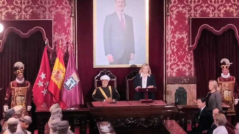 Madrid entrega la Llave de Oro de la ciudad al Sultán de Omán con la ausencia de Mäs Madrid y Vox