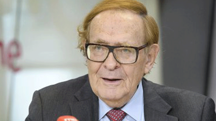 Tamames, de militar en el PCE a negociar con Vox encabezar la moción de censura a Sánchez