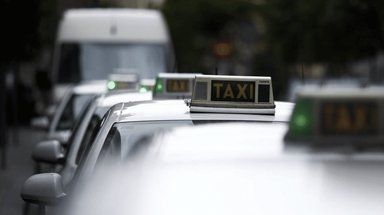 Detenido un atracador de taxistas mientras asaltaba uno en Malasaña