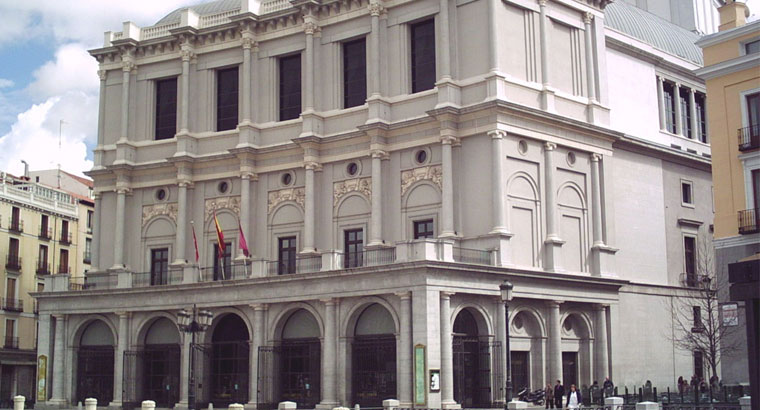 El Tribunal de Cuentas ve en peligro la viabilidad del Teatro Real
