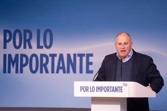 Tellado critica al PSOE por su Comité Federal y lo compara con Corea del Norte