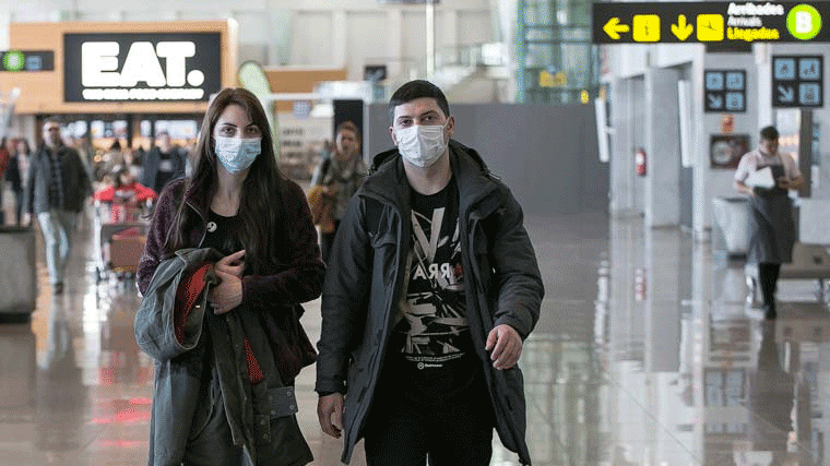 Coronavirus: Cinco españoles repatriados de Wuhan llegan a Madrid