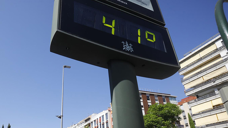 Temperaturas de hasta 42º este domingo en la región y posibilidad de calima