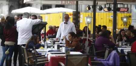 Aprobada la nueva ordenanza de terrazas: Endurece sanciones y crea otras nuevas